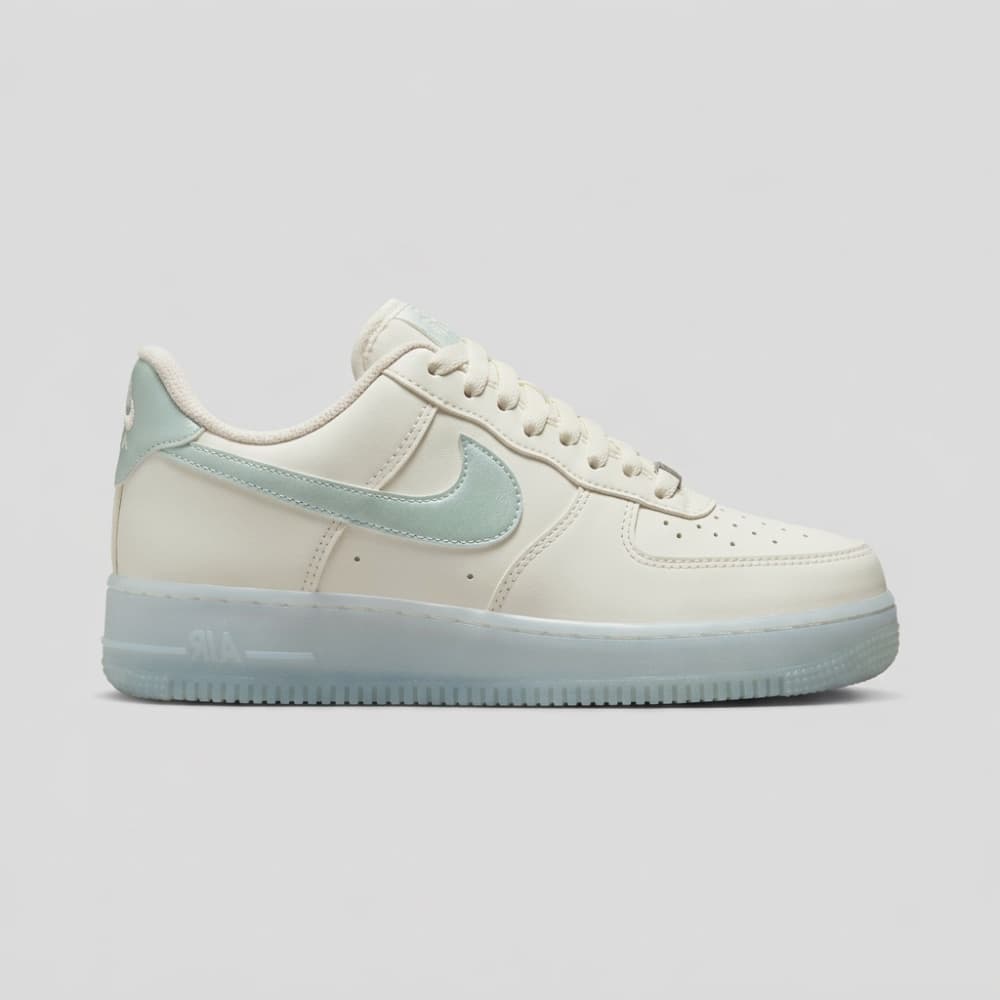 Nike Air Force 1 — AREIA/VERDE